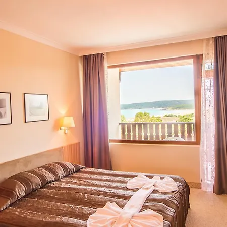 аркутино фемили ризорт 4* Созопол