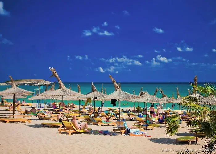 Arkutino Family Resort 4*