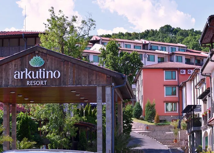 Resort Arkutino Family 4*