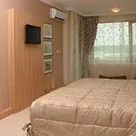 Üdülőközpont Arkutino Family 4*