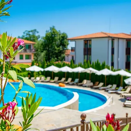 Arkutino Family Resort 4*