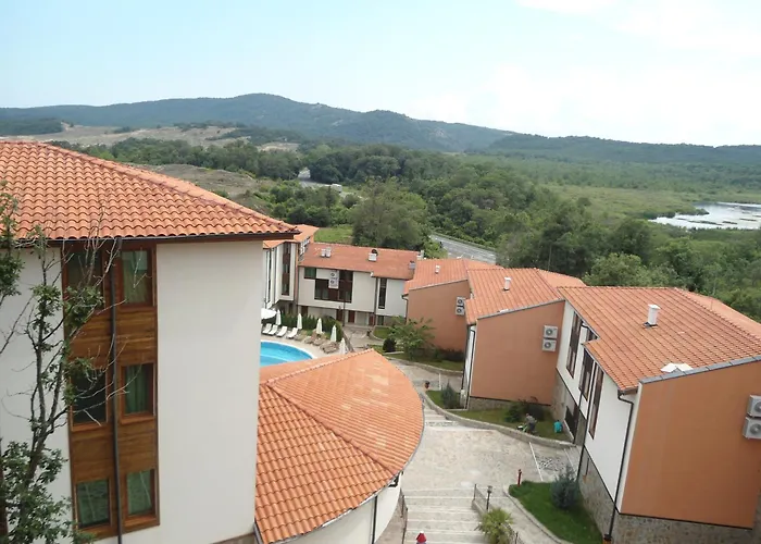 Курортный комплекс Arkutino Family 4*