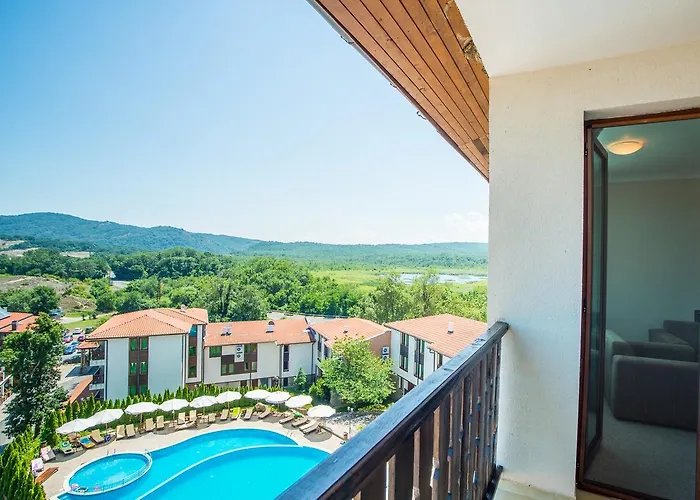 Arkutino Family Курортный комплекс 4*