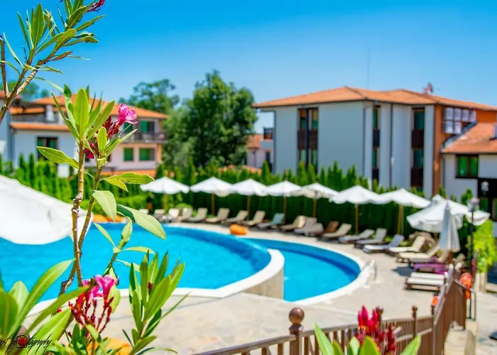 Arkutino Family Курортный комплекс 4*